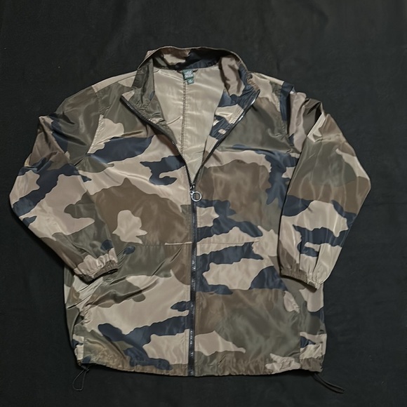 Wild Fable Camo Windbreaker - Picture 3 of 5